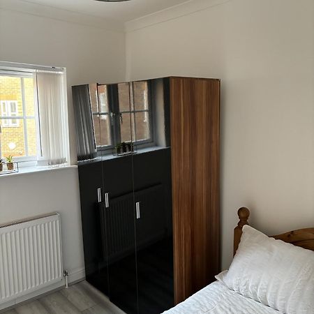 Newly Refurbished 1 Bed Flat 7 Mins From Luton Airport公寓 外观 照片