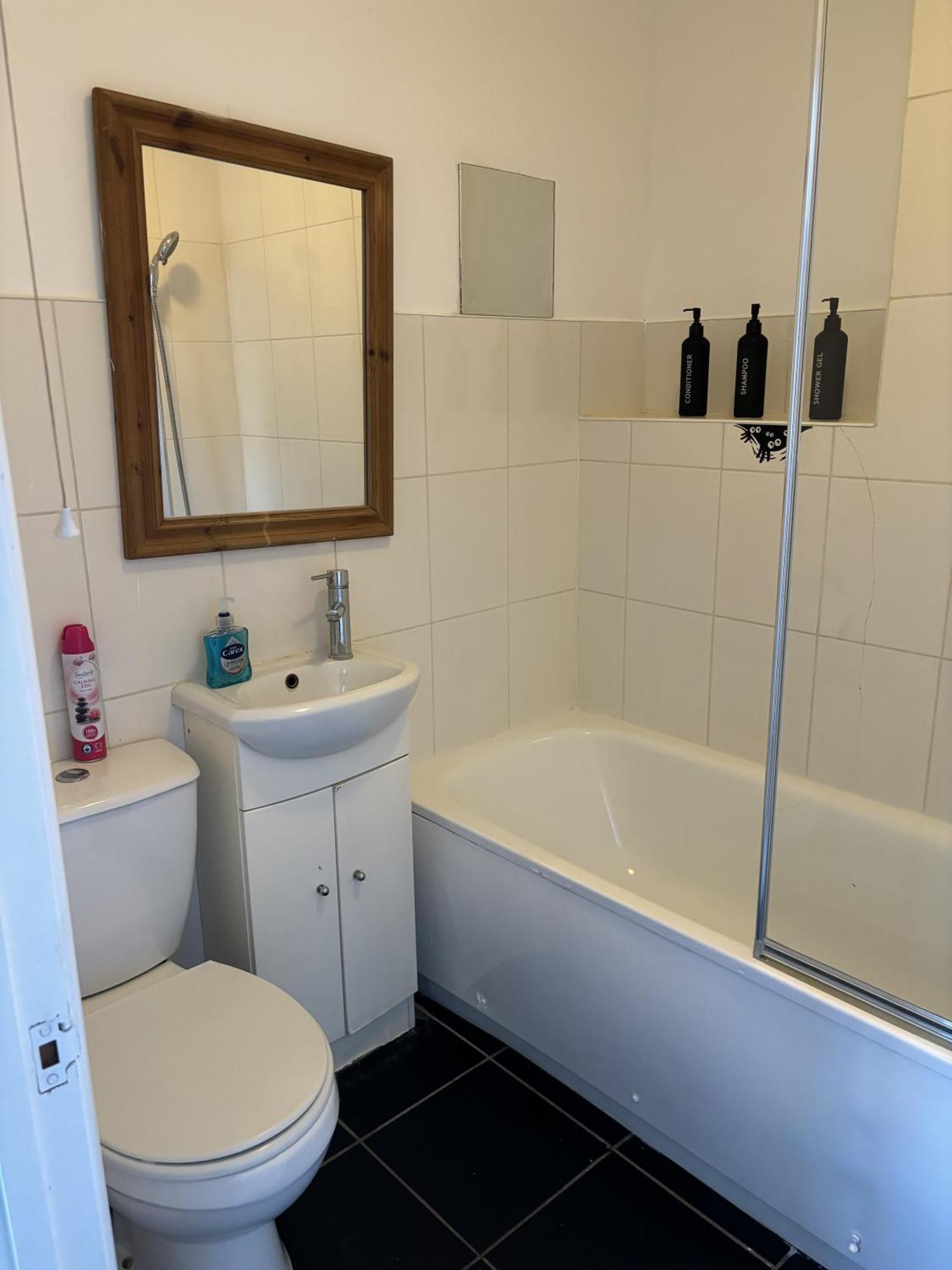 Newly Refurbished 1 Bed Flat 7 Mins From Luton Airport公寓 外观 照片